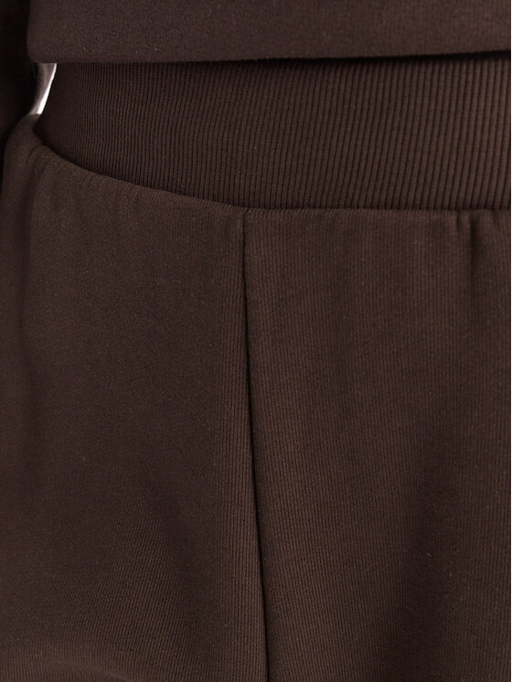 Guess Guess Pantaloni da tuta V6RB15 K9V31 Marrone Regular Fit