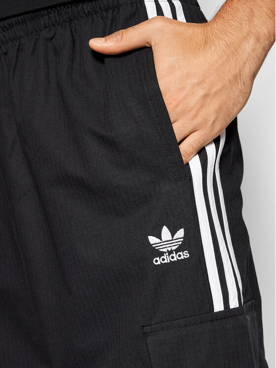 Pantaloni da tuta adicolor Classics 3-Stripes