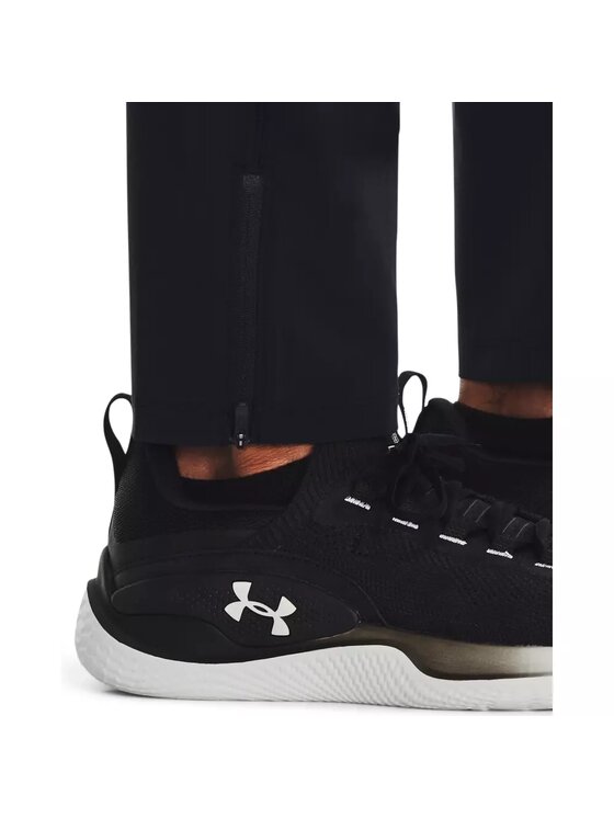 Under Armour Under Armour Spodnie dresowe UA STORM RUN PANT Czarny Fitted Fit