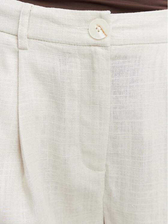 Vero Moda Vero Moda Pantaloncini di tessuto Rosie 10346913 Beige chiaro Loose Fit