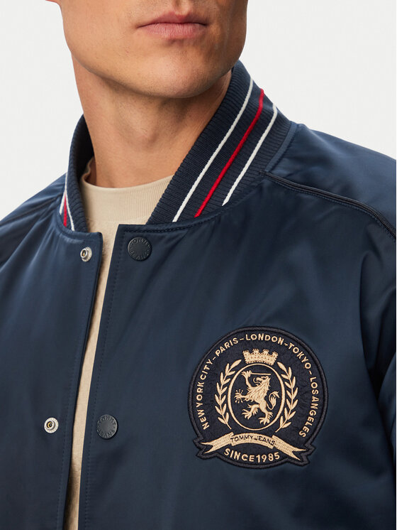 Tommy Jeans Tommy Jeans Bomber-jakk Tjm Souvenir DM0DM23220 Tumesinine Regular Fit