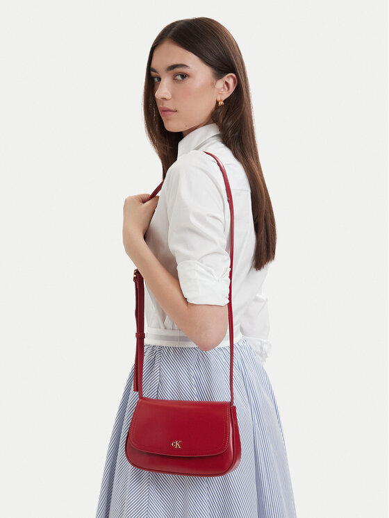Calvin Klein Calvin Klein Käekott Ck Flap Camera Bag LV04F3421G Punane