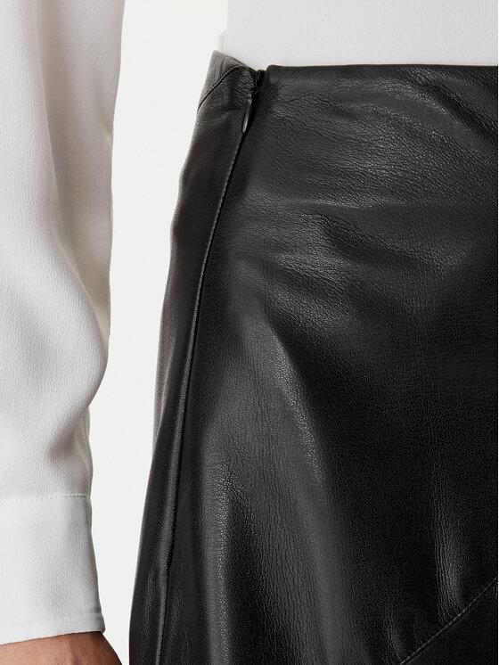 BOSS BOSS Rock aus Kunstleder Vicena1 50556926 Schwarz Regular Fit