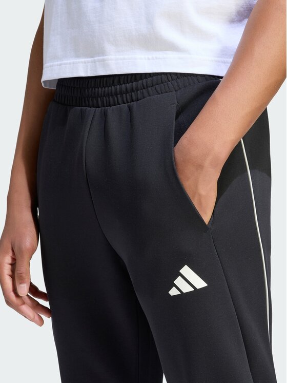 adidas adidas Joggery 167859 Czarny Regular Fit