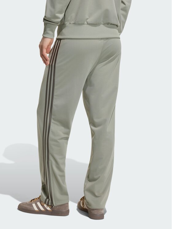 adidas adidas Spodnie materiałowe 159128 Zielony Regular Fit