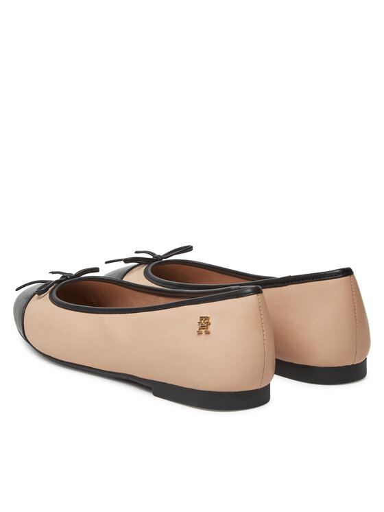 Tommy Hilfiger Tommy Hilfiger Balerina Toe Cap Leather Ballerina FW0FW08759 Ekru
