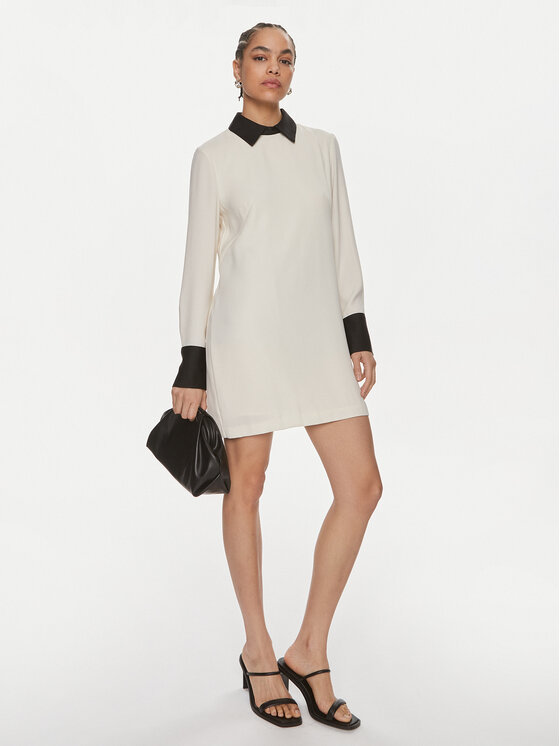 ViCOLO ViCOLO Sukienka codzienna TB0156 Écru Regular Fit
