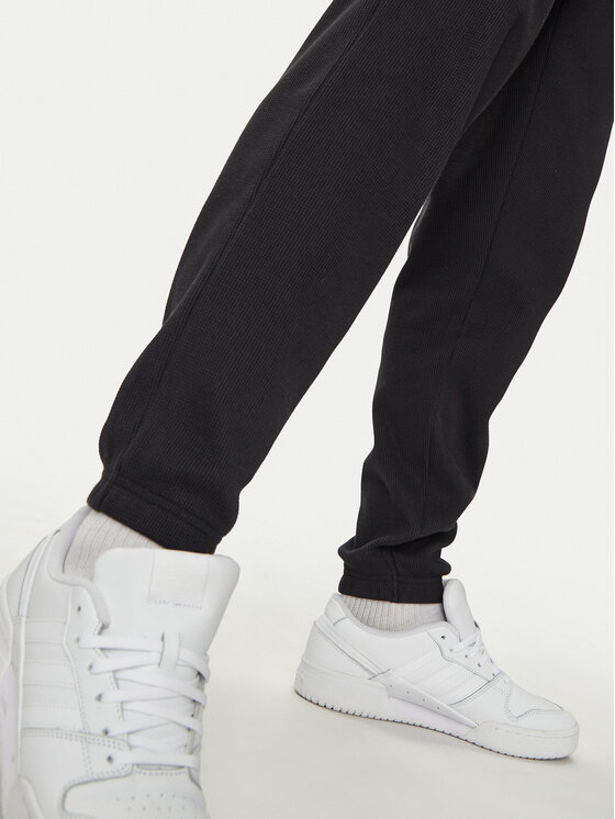 adidas adidas Dressipüksid Trefoil Essentials IW5805 Must Regular Fit