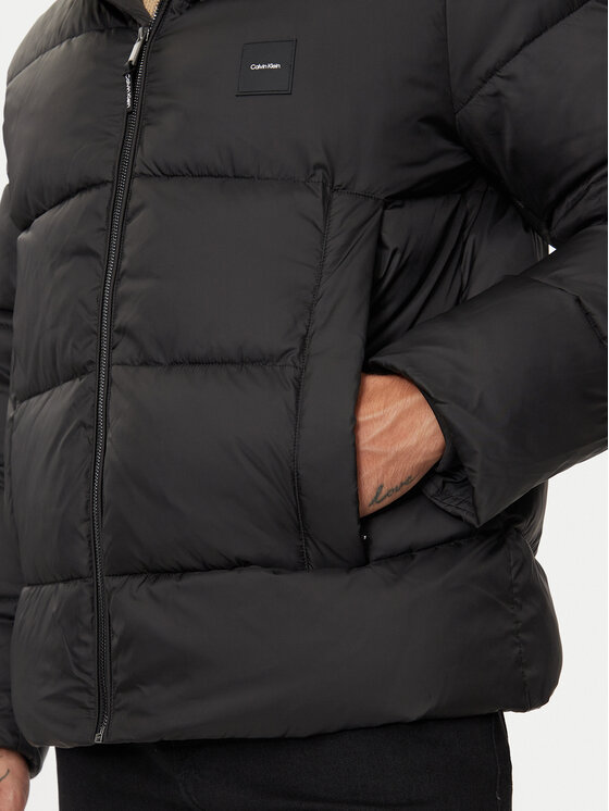 Calvin Klein Calvin Klein Žieminė striukė K10K113476 Juoda Regular Fit