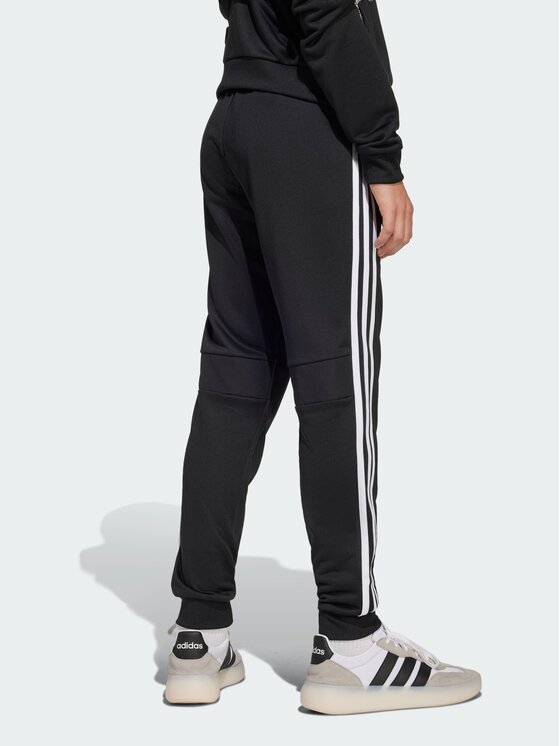 adidas adidas Spodnie materiałowe Tiro Czarny Regular Fit