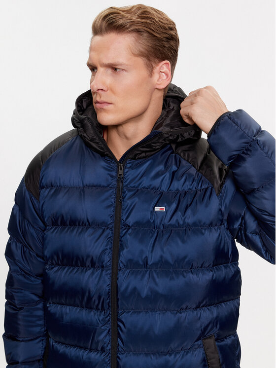 Tommy Jeans Tommy Jeans Vatovaná bunda DM0DM17233 Tmavomodrá Regular Fit