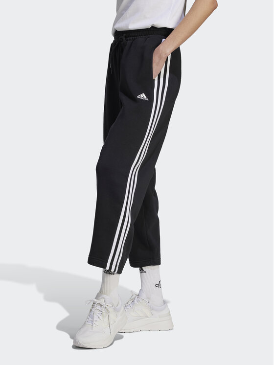 adidas Pantaloni trening Essentials 3-Stripes Open Hem Fleece HZ5748 Negru Loose Fit