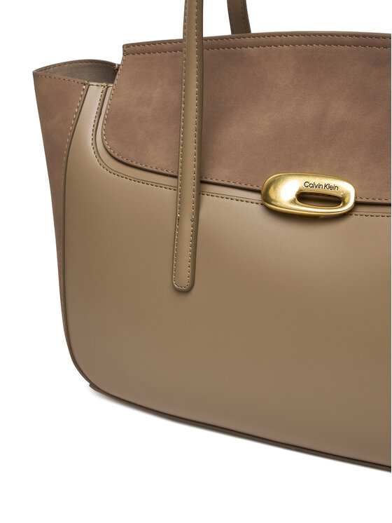 Calvin Klein Calvin Klein Дамска чанта Hardware Brushed Flap Tote Bag LV04F3336G Бежов