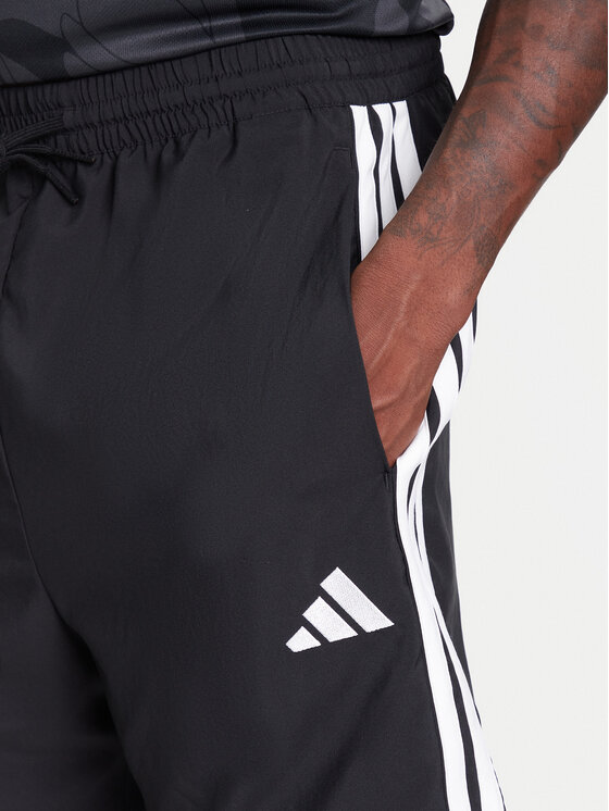 adidas adidas Szorty sportowe Essential 3-Stripes Chelsea JE6436 Czarny Regular Fit