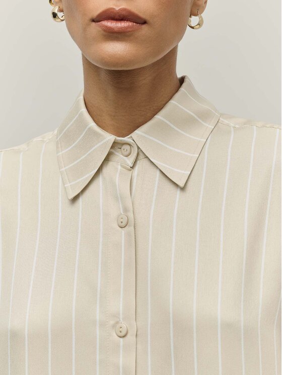 La Mania La Mania Blusa SUMMER Beige Classic Fit