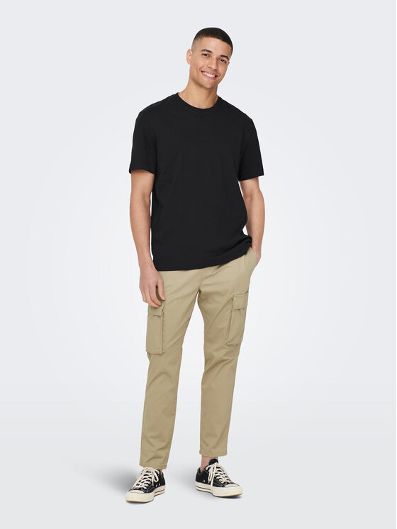 Only & Sons Only & Sons T-shirt 22025208 Crna Regular Fit