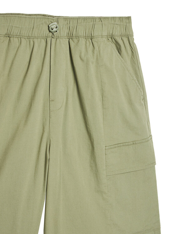 United Colors Of Benetton United Colors Of Benetton Šortky z materiálu 4L2VC9046 Zelená Regular Fit