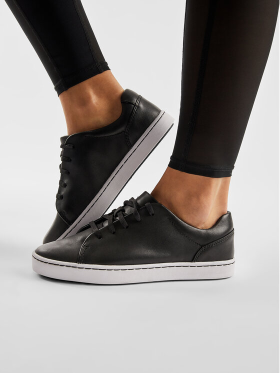 clarks pawley springs white