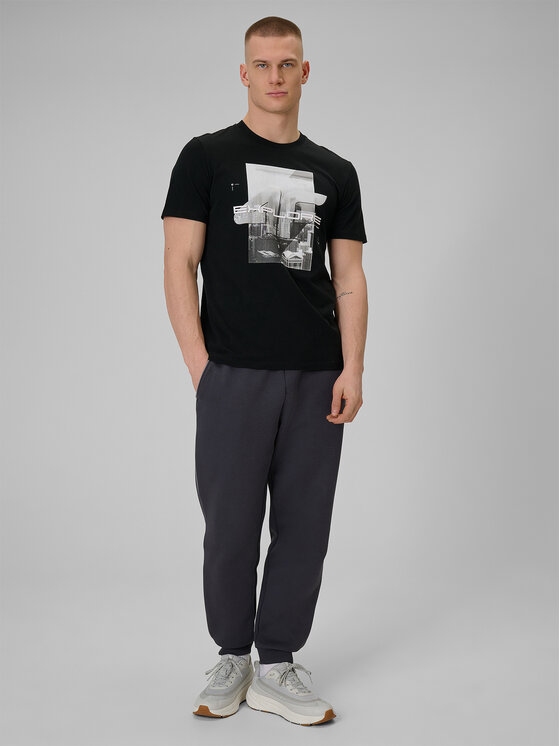 4F 4F T-Shirt CITY Czarny Regular Fit
