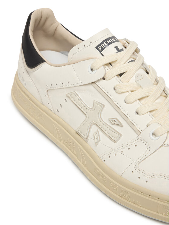 Premiata Premiata Sneakersy Quinn Var 8209 Biela
