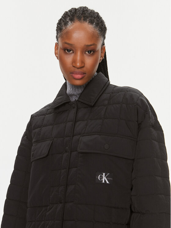 Calvin Klein Jeans Calvin Klein Jeans Prehodna jakna J20J221380 Črna Relaxed Fit