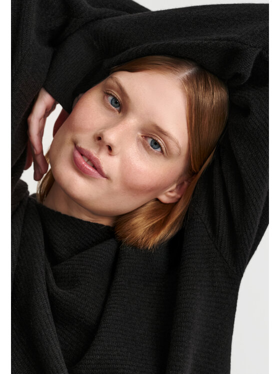 TATUUM TATUUM Sweter ALVERA Brązowy Classic Fit