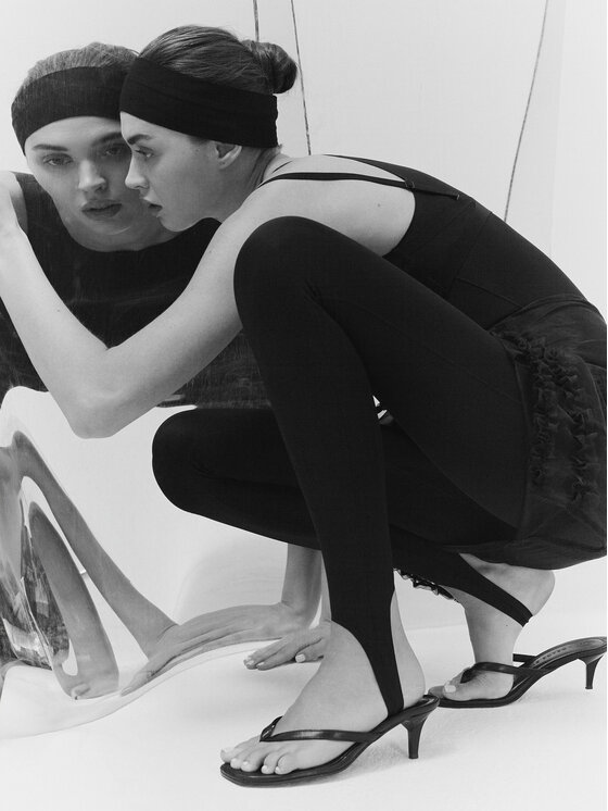L37 L37 Klapki ELODIE 37 Czarny