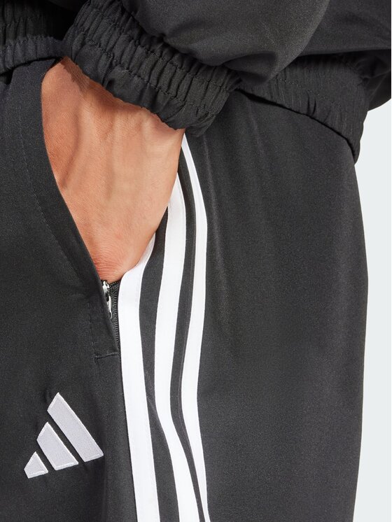 adidas adidas Szorty sportowe Tiro 25 Essentials Czarny Regular Fit