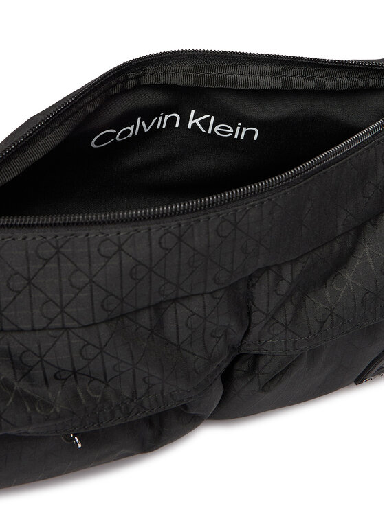 Calvin Klein Calvin Klein Torbica za okrog pasu﻿ Utility Emblem Sling Waistbag LV04D3341G Črna
