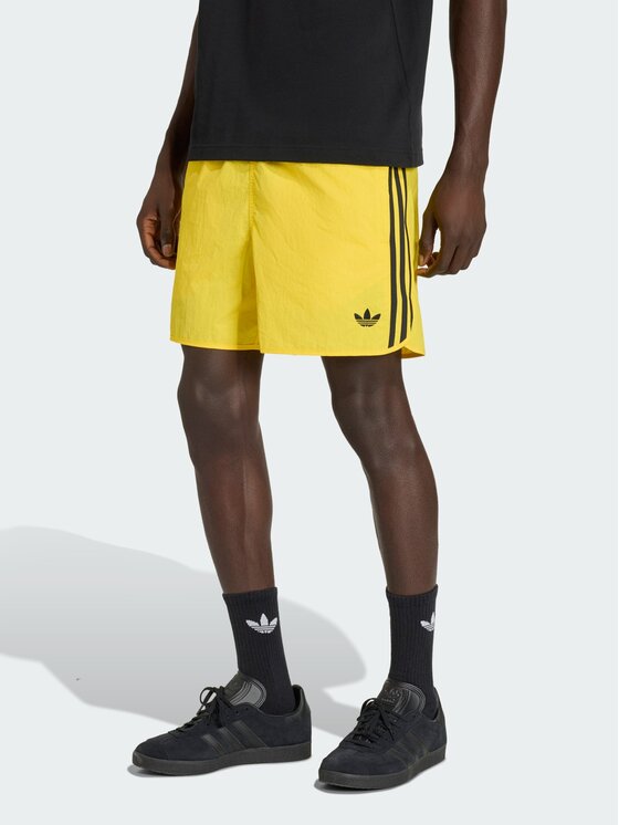 adidas adidas Szorty materiałowe 159299 Żółty Regular Fit