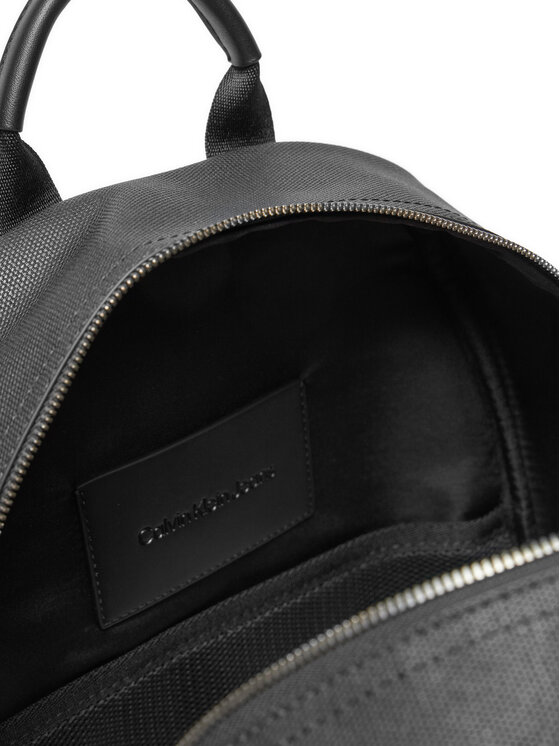 Calvin Klein Jeans Calvin Klein Jeans Ruksak Coated Center Zip K50K512997 Crna