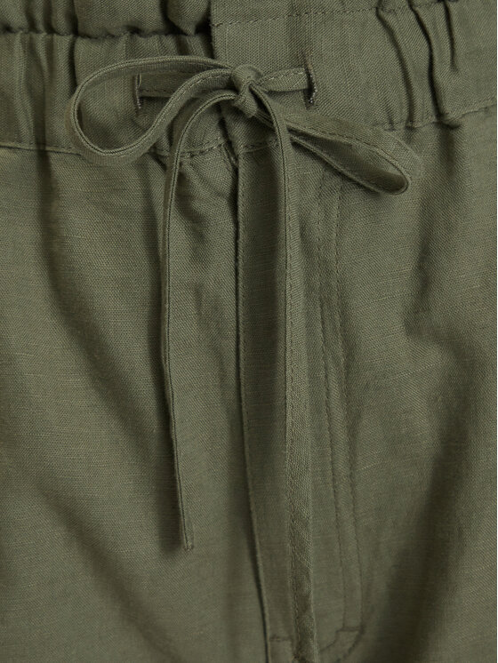 Tommy Jeans Tommy Jeans Pantaloncini di tessuto DW0DW22227 Verde scuro Regular Fit