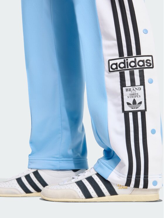 adidas adidas Spodnie dresowe 126561 Niebieski jasny Loose Fit