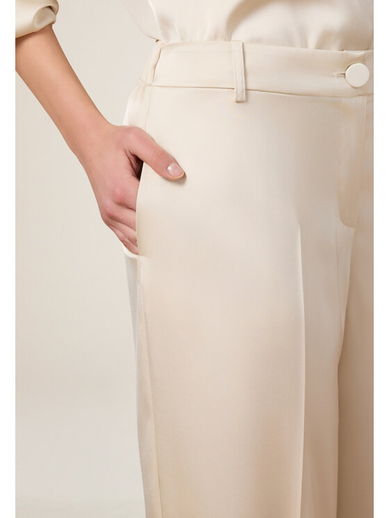 Oltre Oltre Pantaloni di tessuto P283J002373N011 Bianco Baggy Fit