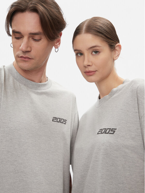 2005 2005 Marškinėliai Unisex Basic Tee Pilka Relaxed Fit