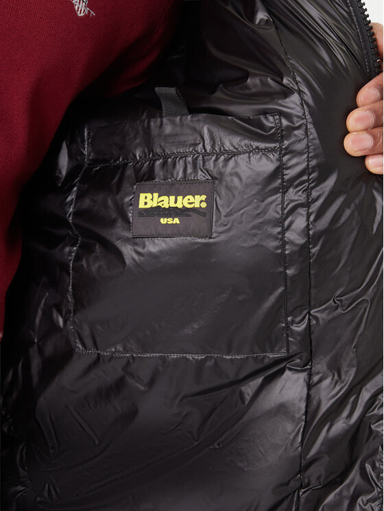 Blauer Blauer Vatovaná bunda Impermeabile 25WBLUK03068 Černá Regular Fit