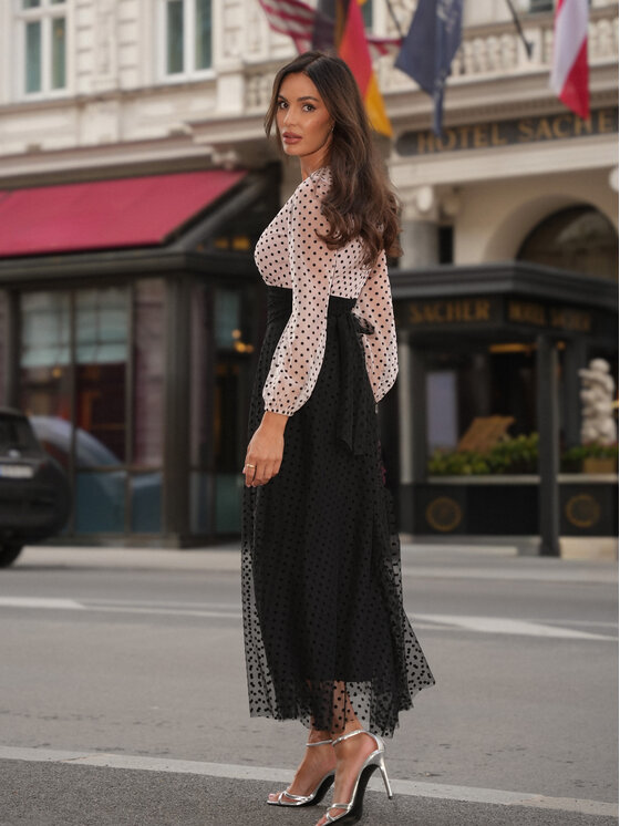 LIDIA KALITA LIDIA KALITA Sukienka wieczorowa Corsica Czarny Flare Fit