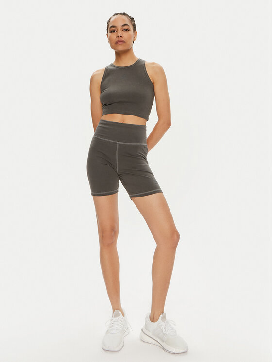 adidas adidas Sportiniai šortai Essentials Plus Essentials IU2710 Juoda Slim Fit