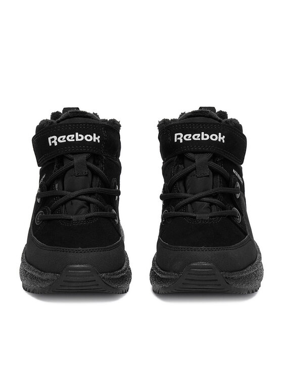 Buty dziecięce widoczne od przodu, ustawione obok siebie.