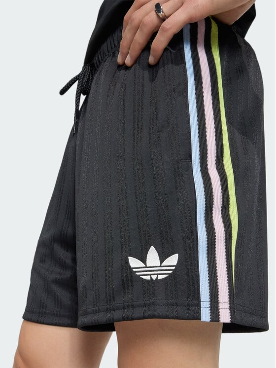 adidas adidas Szorty sportowe 162214 Czarny Loose Fit