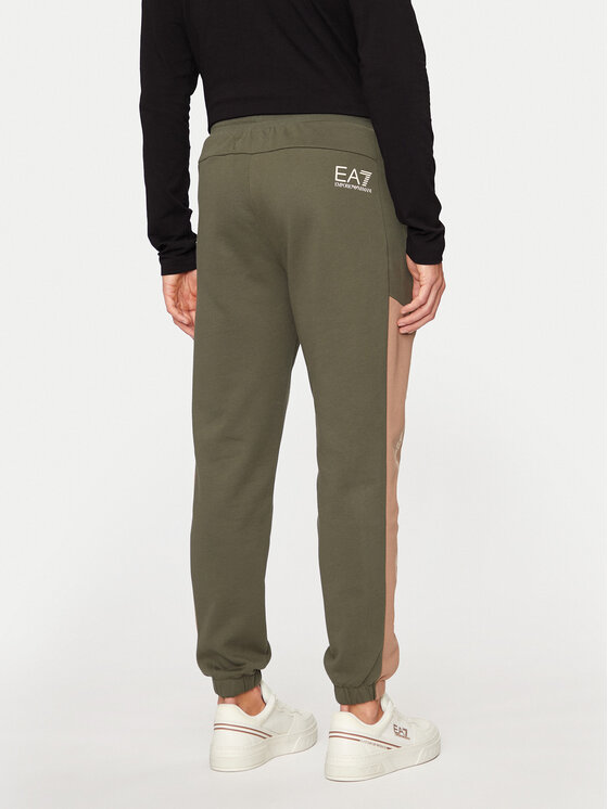 EA7 Emporio Armani EA7 Emporio Armani Donji dio trenerke 6DPP71 PJVTZ 1846 Zelena Regular Fit