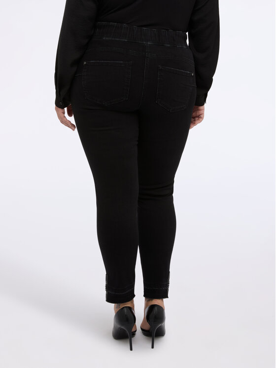 Fiorella Rubino Fiorella Rubino Jeans P413T005111N033 Nero Regular Fit