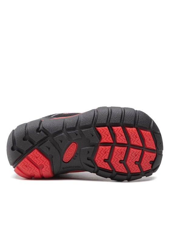 Keen Keen Pārgājienu apavi Chandler 2 Cnx 1026496 Melns