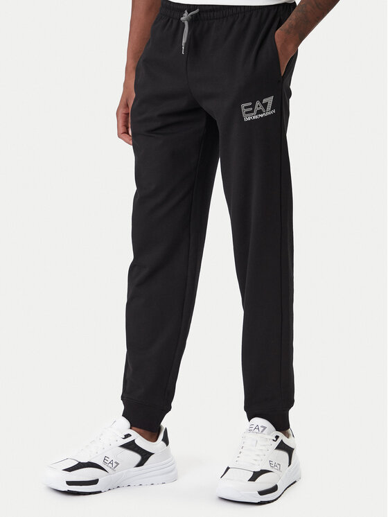 EA7 Emporio Armani EA7 Emporio Armani Trenerka 7M001318 AF13512 UC001 Crna Regular Fit