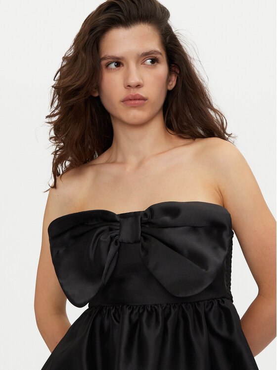 ONLY ONLY Kokteilinė suknelė Bella 15338332 Juoda Regular Fit