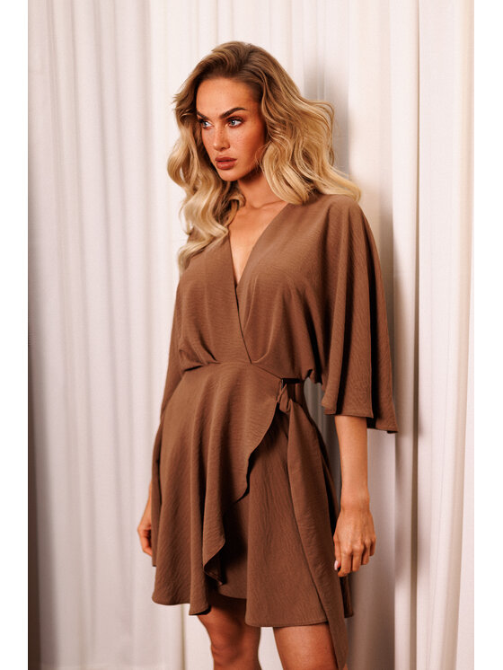 Made of Emotion Made of Emotion Sukienka wieczorowa M785 Brązowy Generous Fit