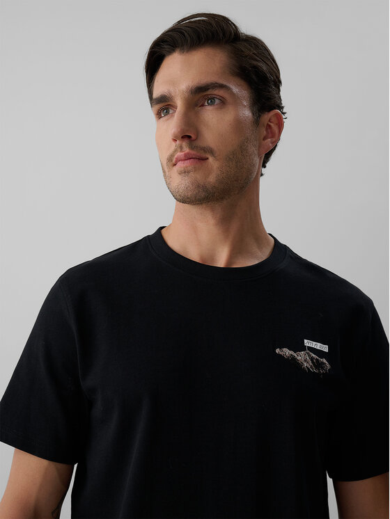4F 4F T-Shirt OVERLAND Czarny Regular Fit