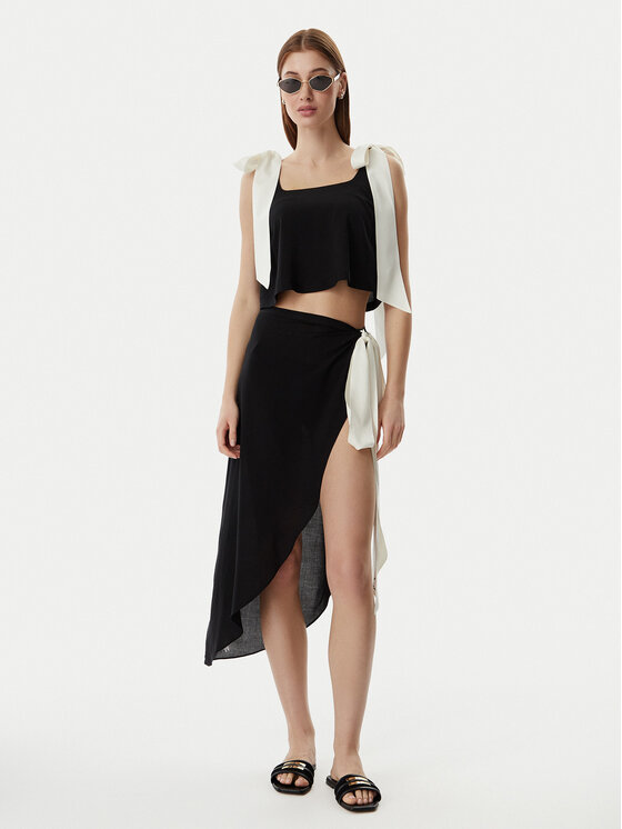 KARL LAGERFELD KARL LAGERFELD Pareo B2W46035 Crna