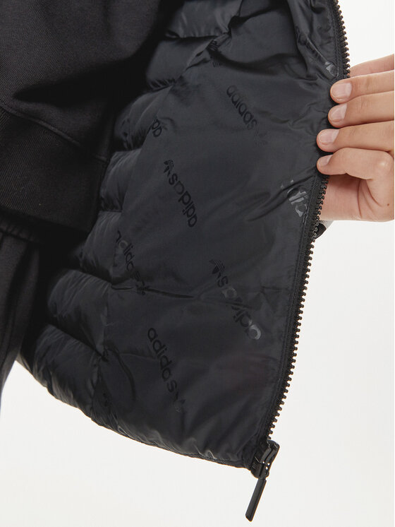 adidas adidas Geacă adicolor IW5849 Negru Slim Fit