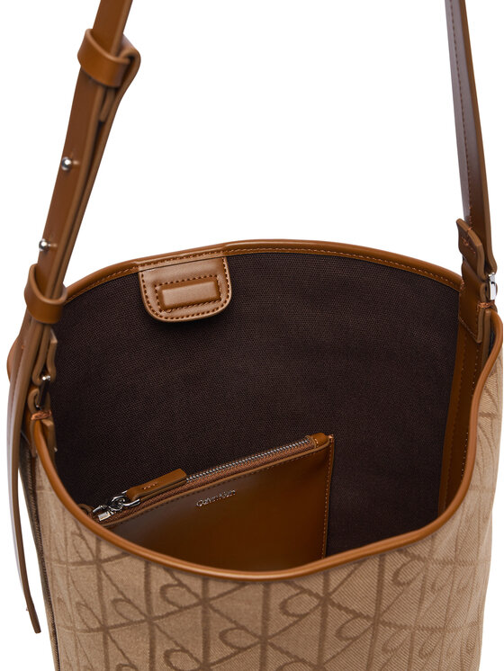 Calvin Klein Calvin Klein Torbica Emblem Aop Jacquard Camera Bag LV04F3535G Smeđa